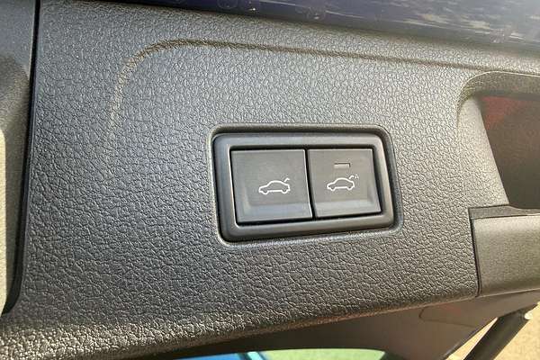 2022 Volkswagen Passat 206TSI R-Line B8 thumb-19