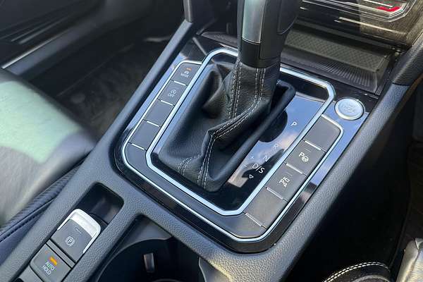 2022 Volkswagen Passat 206TSI R-Line B8 thumb-24