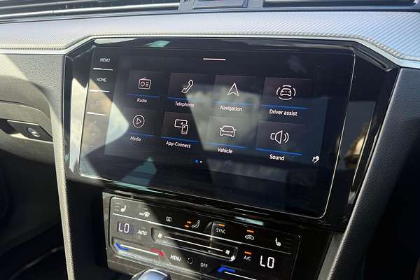 2022 Volkswagen Passat 206TSI R-Line B8 thumb-26