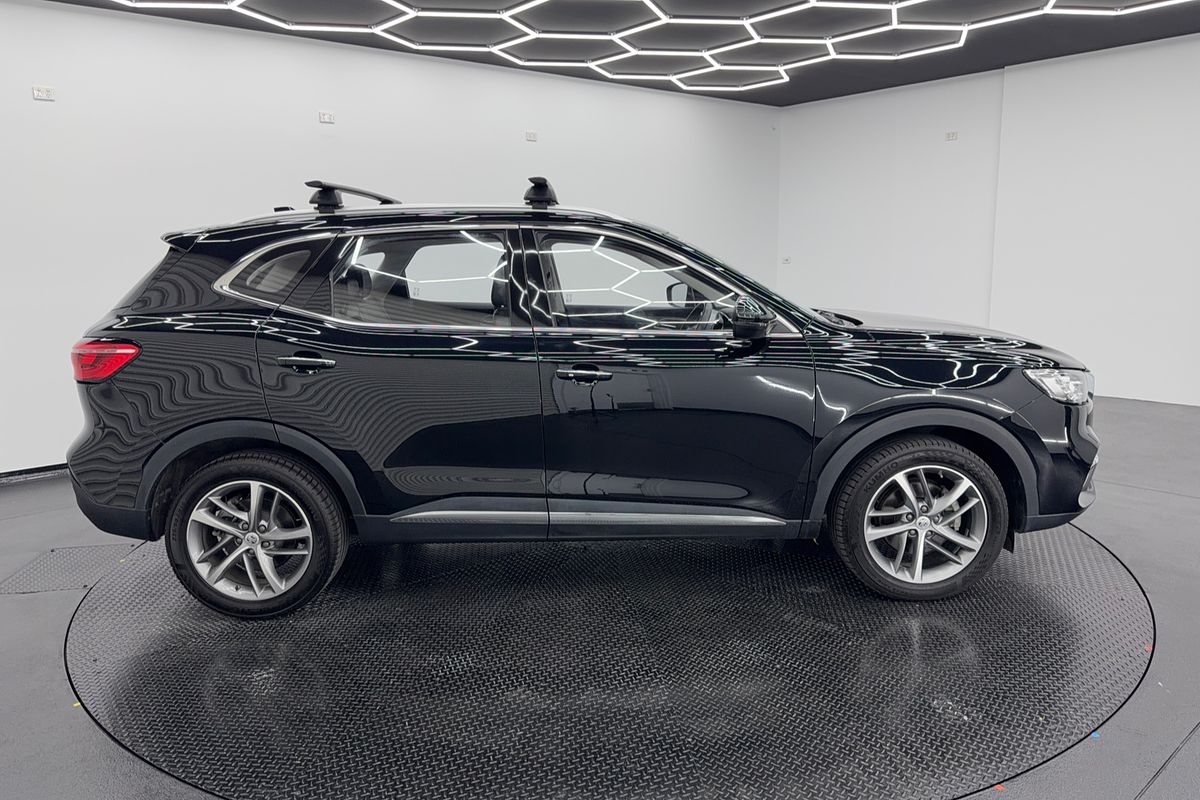 2021 MG HS Excite SAS23