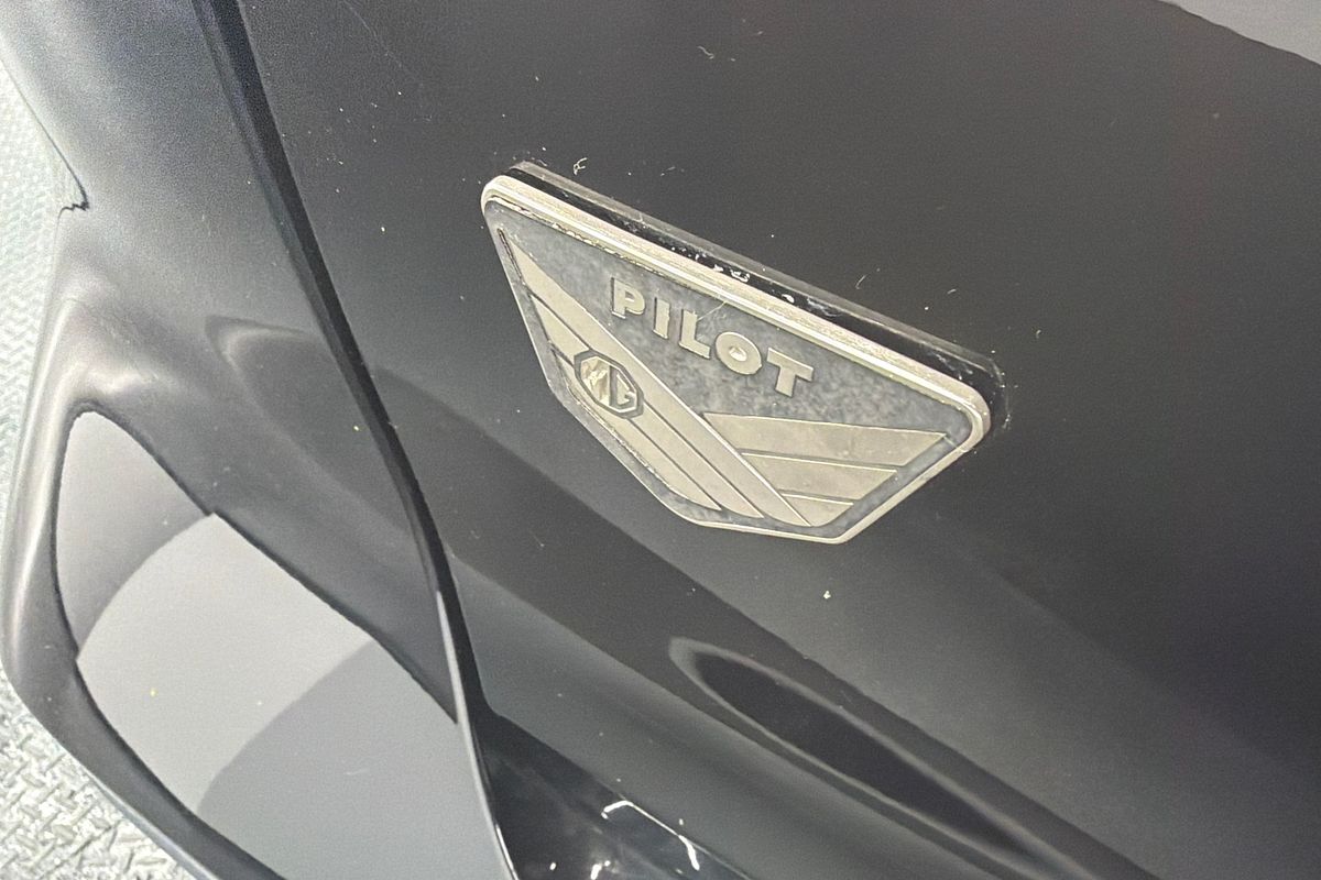 2021 MG HS Excite SAS23