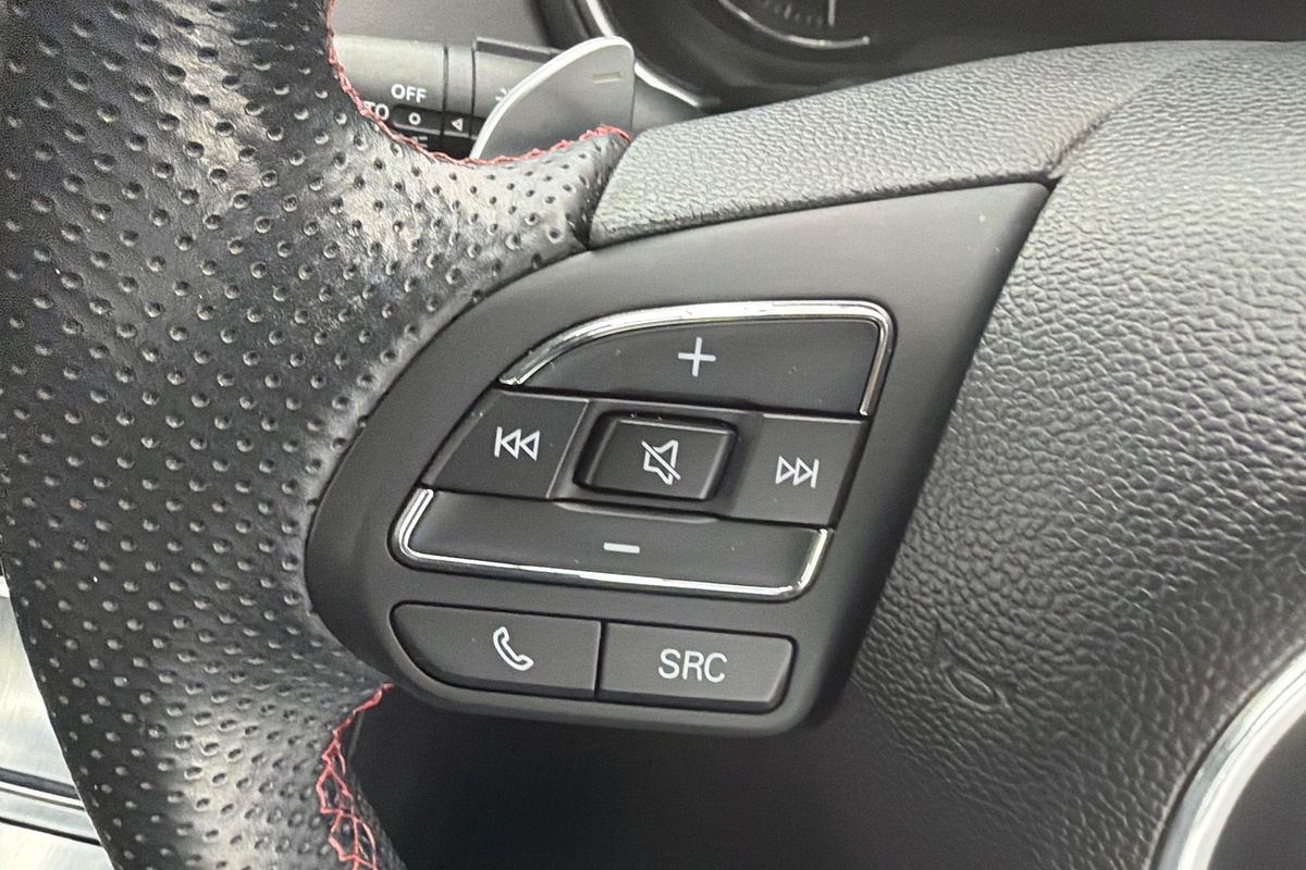 2021 MG HS Excite SAS23