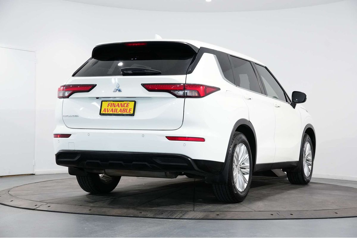 2021 Mitsubishi Outlander ES ZM