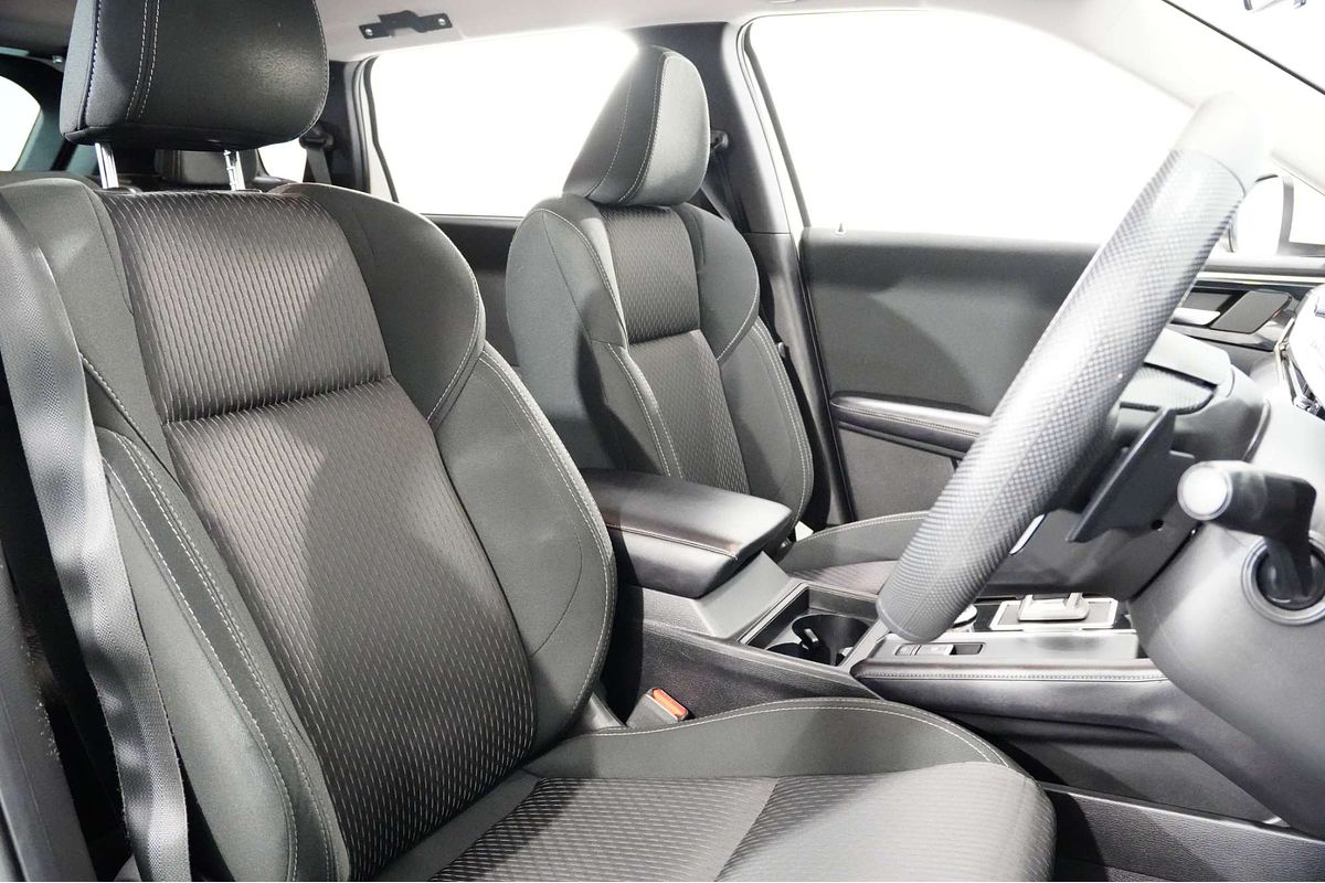 2021 Mitsubishi Outlander ES ZM