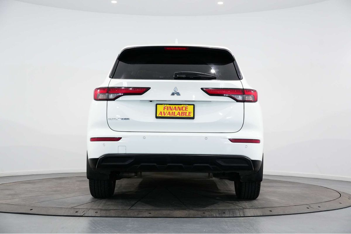 2021 Mitsubishi Outlander ES ZM