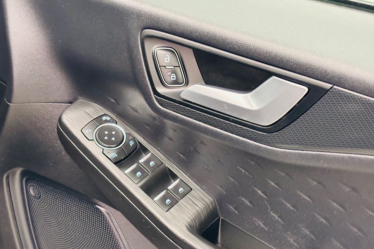 Ford ESCAPE 2020.75 SUV ST-LINE NON SIP 2.0LP 8A AWD (JVFY9EF)