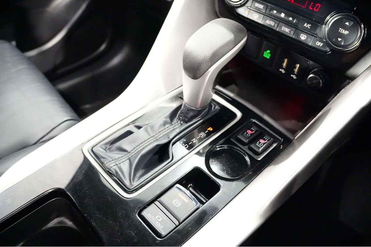 2024 Mitsubishi Eclipse Cross Exceed YB