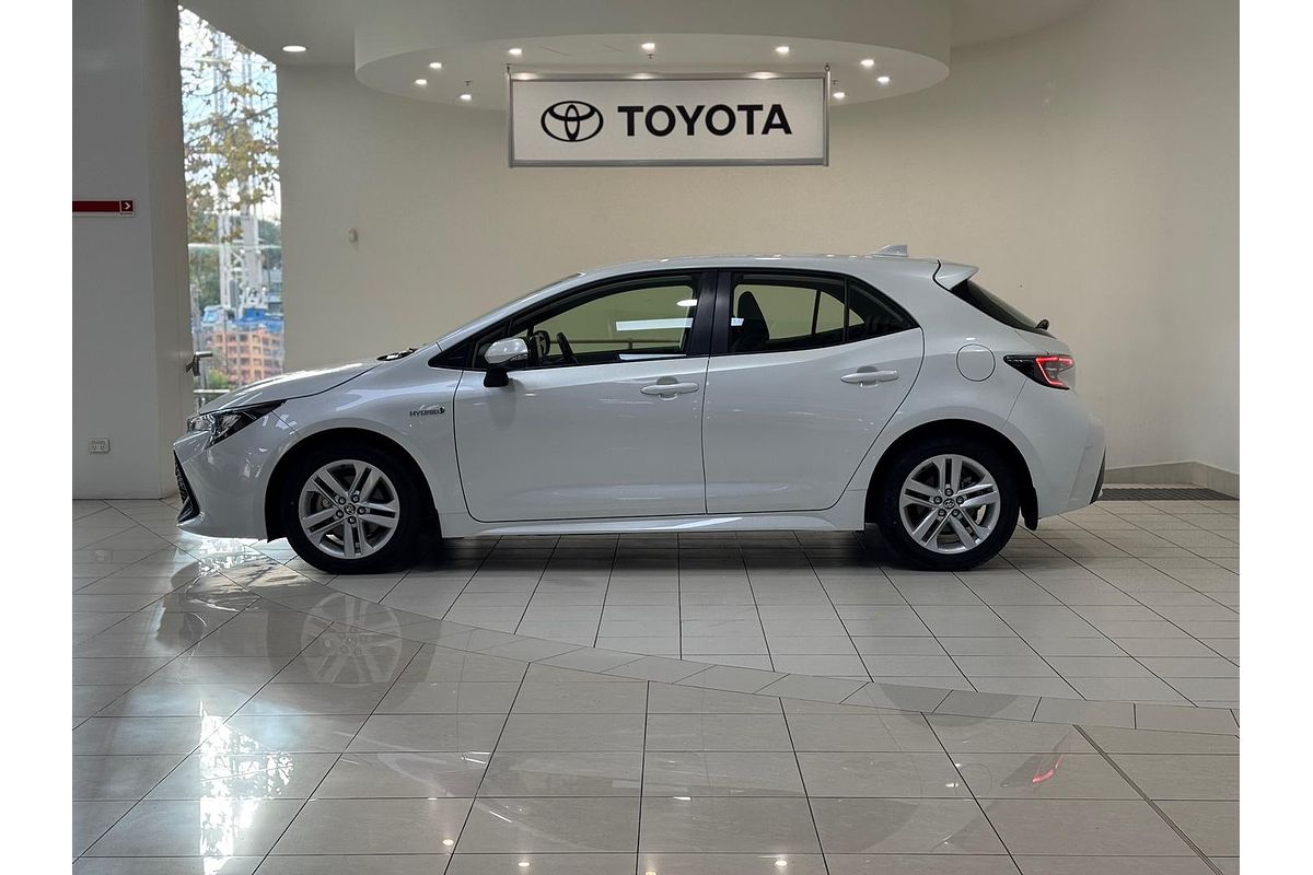 2022 Toyota Corolla Ascent Sport Hybrid ZWE211R