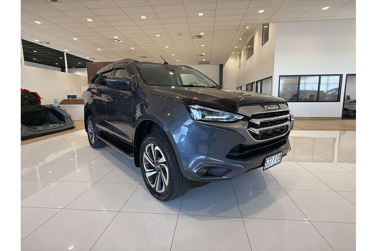 2022 Isuzu MU-X LS-T