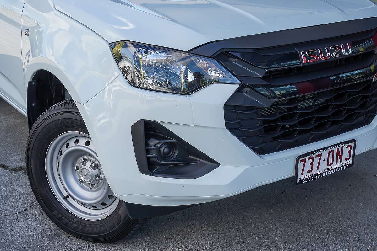 2025 Isuzu D-MAX SX  4X4
