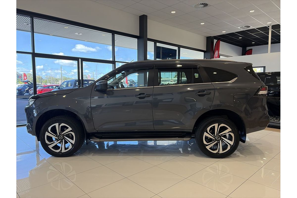 2022 Isuzu MU-X LS-T