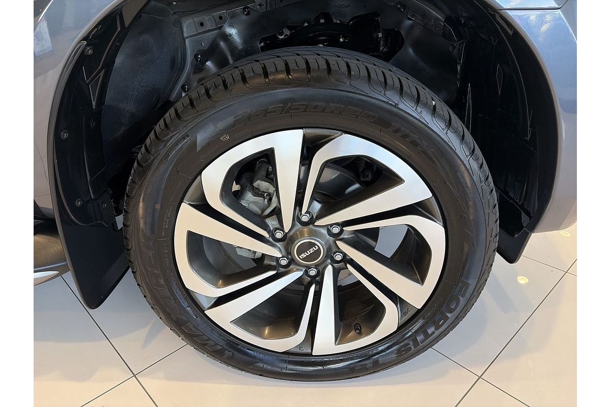 2022 Isuzu MU-X LS-T