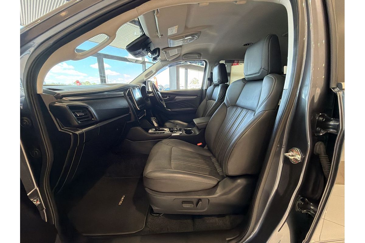 2022 Isuzu MU-X LS-T