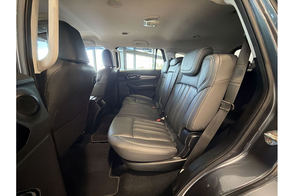 2022 Isuzu MU-X LS-T