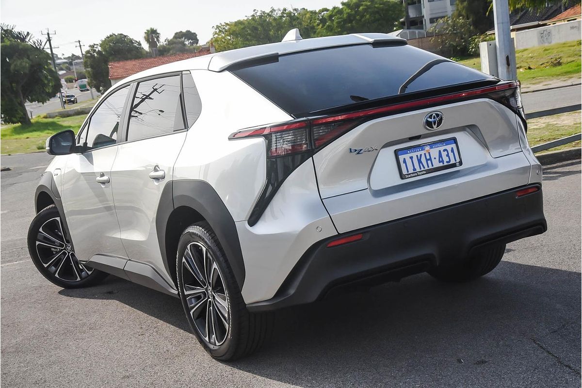 2024 Toyota bZ4X XEAM10R