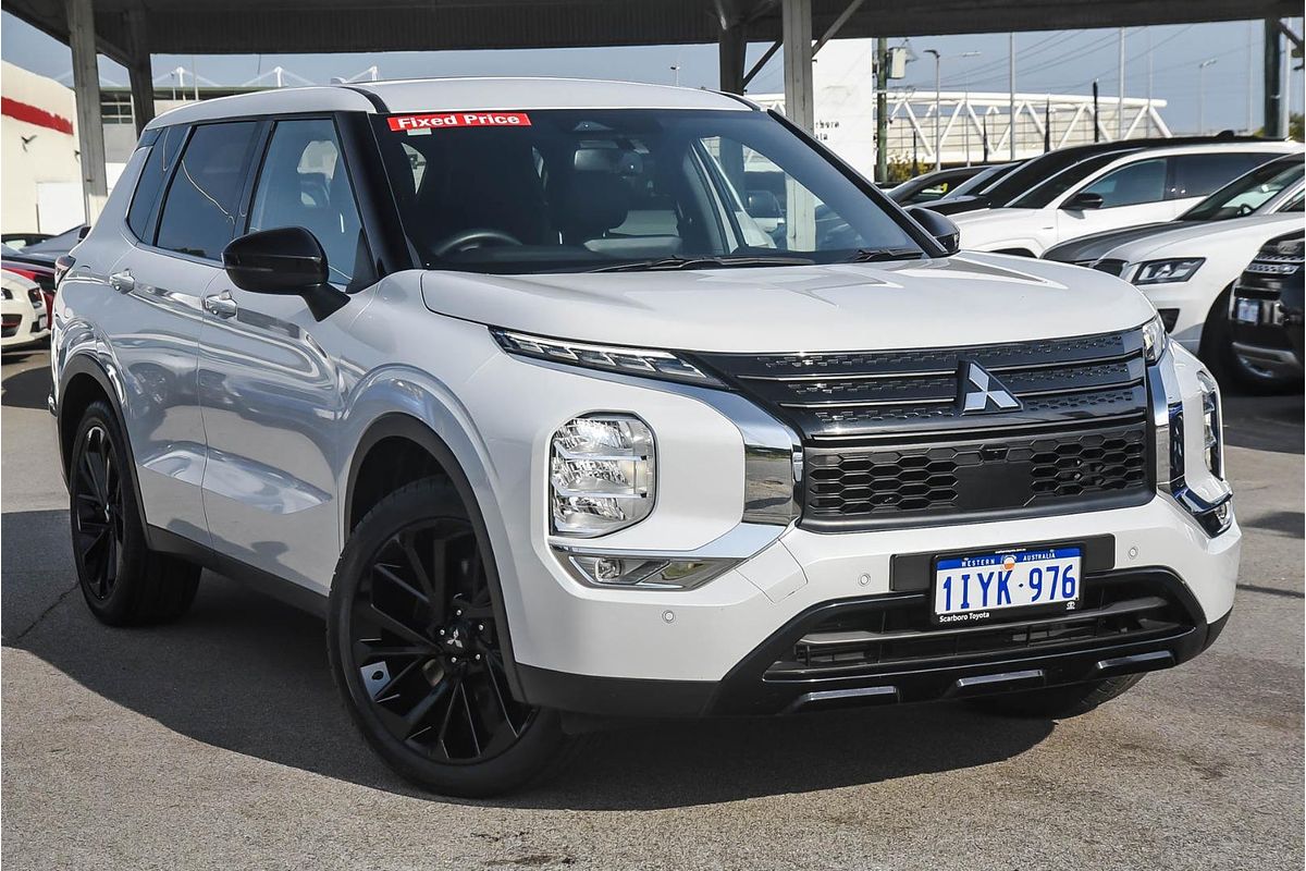 2024 Mitsubishi Outlander Black Edition ZM