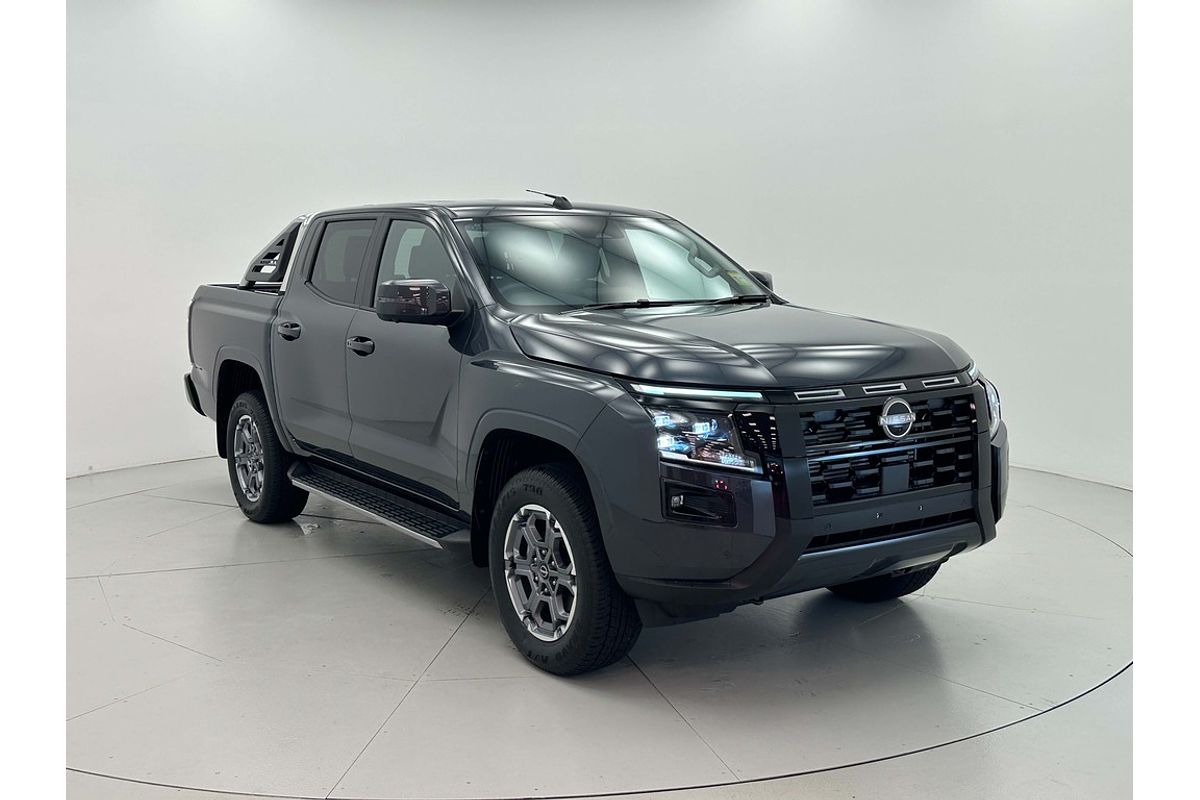 Nissan NAVARA 4X4 2.4 DSL AUTO DC ST-X