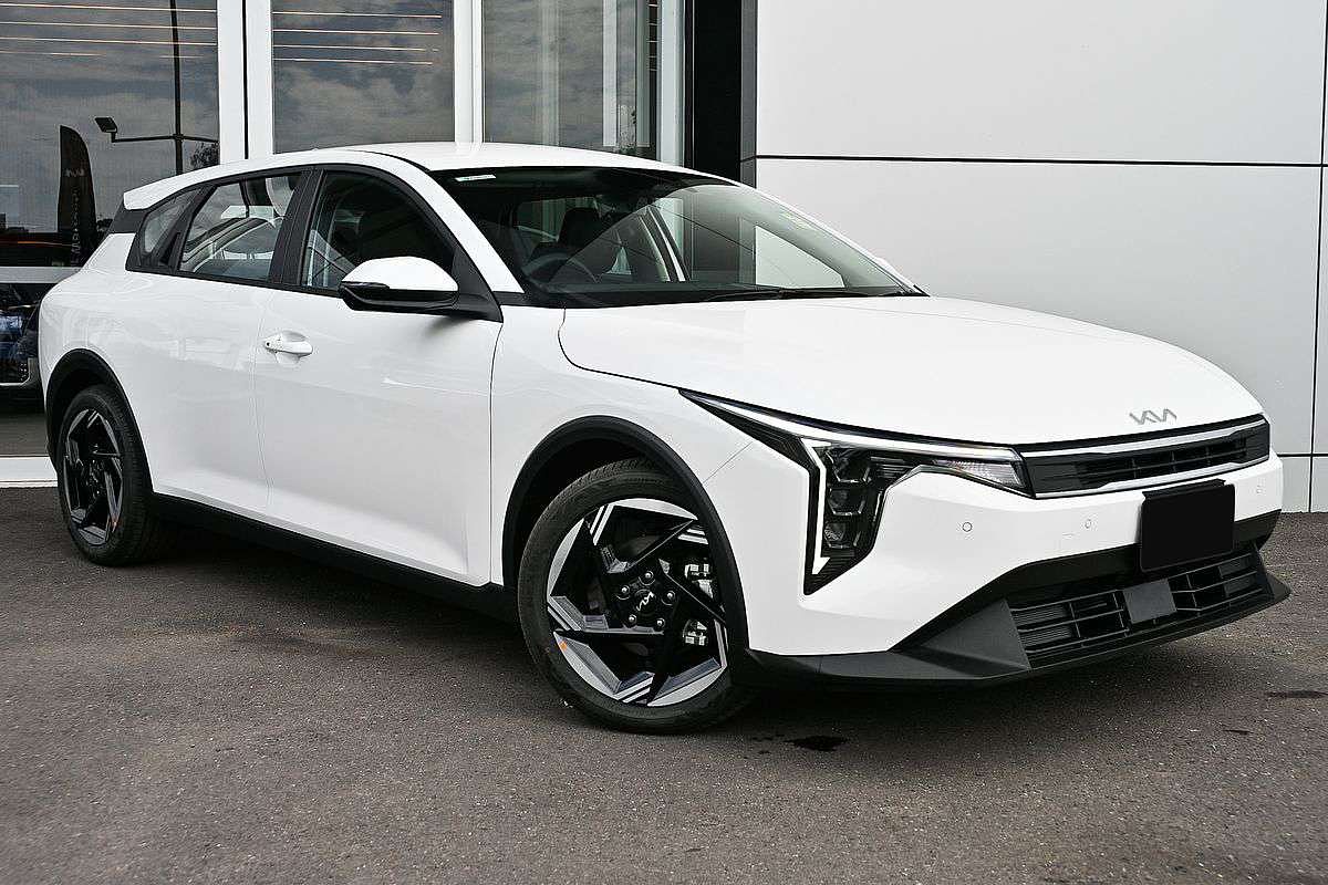 2025 Kia K4 Sport CL4m