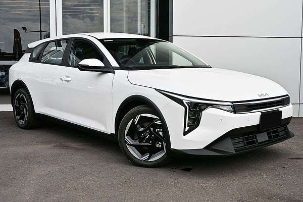 2025 Kia K4 Sport CL4m