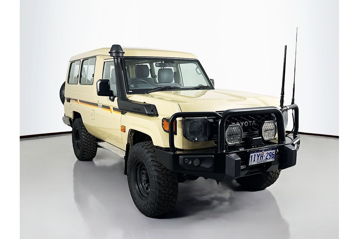 2024 Toyota Landcruiser GXL Troopcarrier VDJL78R