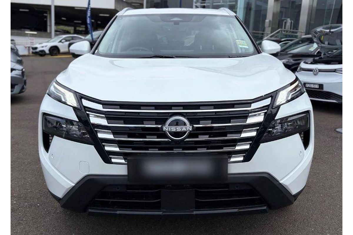 2025 Nissan X-TRAIL ST-L T33