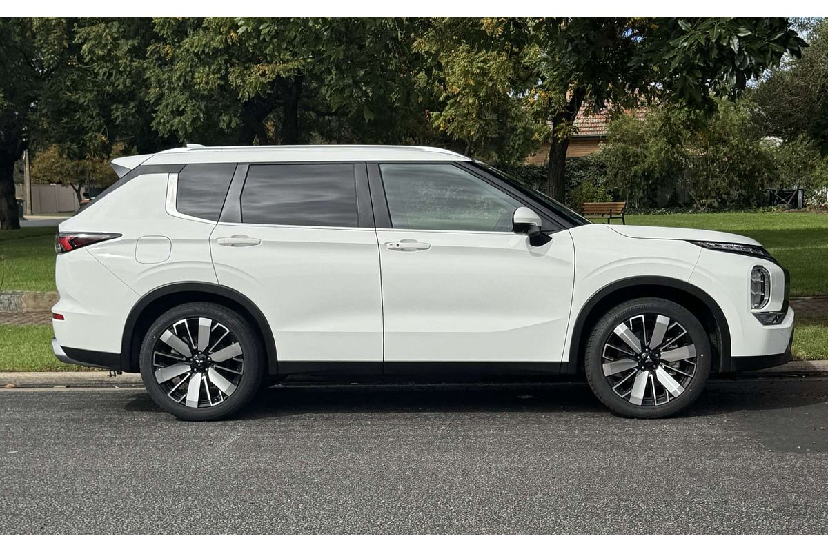 2025 Mitsubishi Outlander Aspire ZM