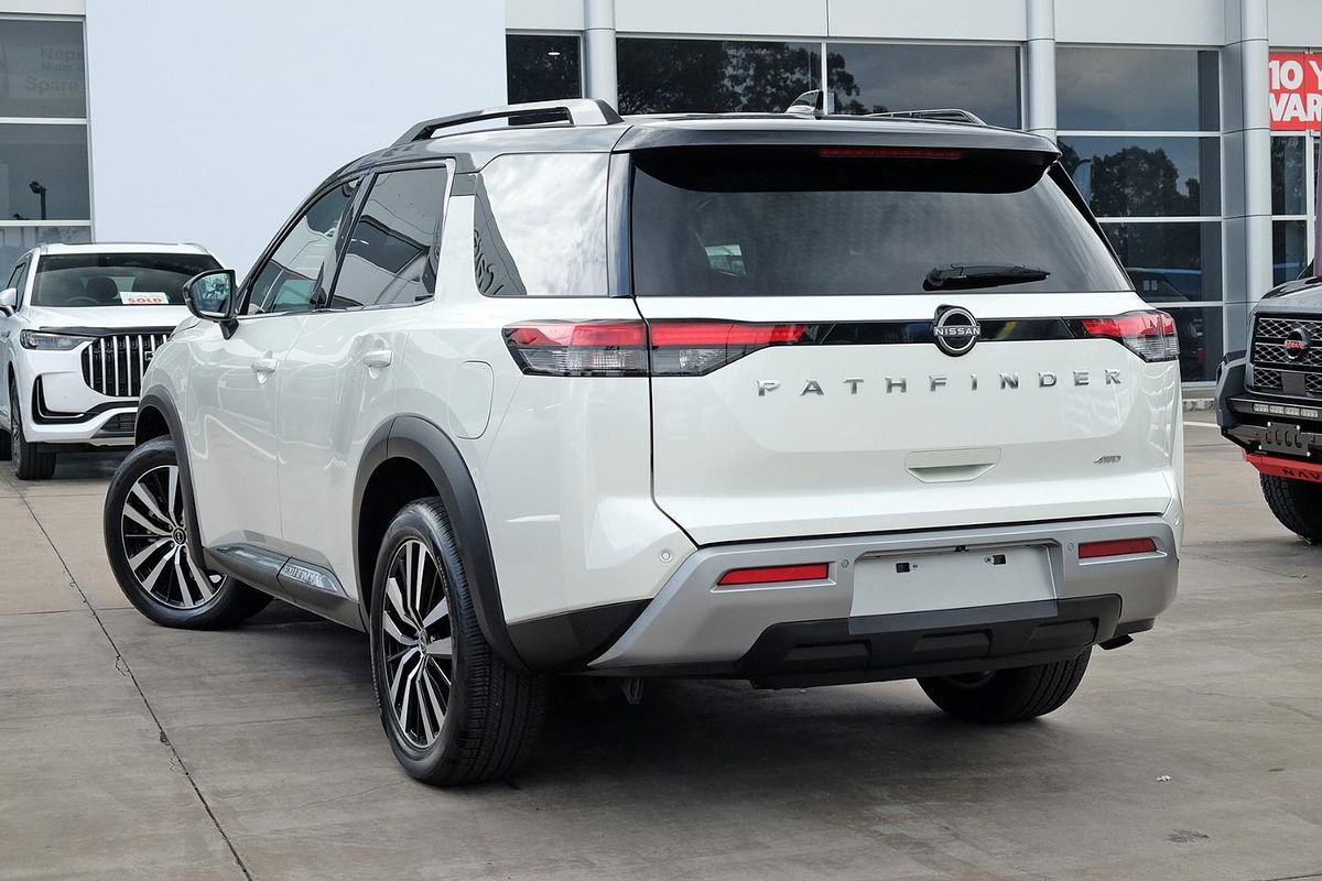 2023 Nissan Pathfinder Ti-L R53