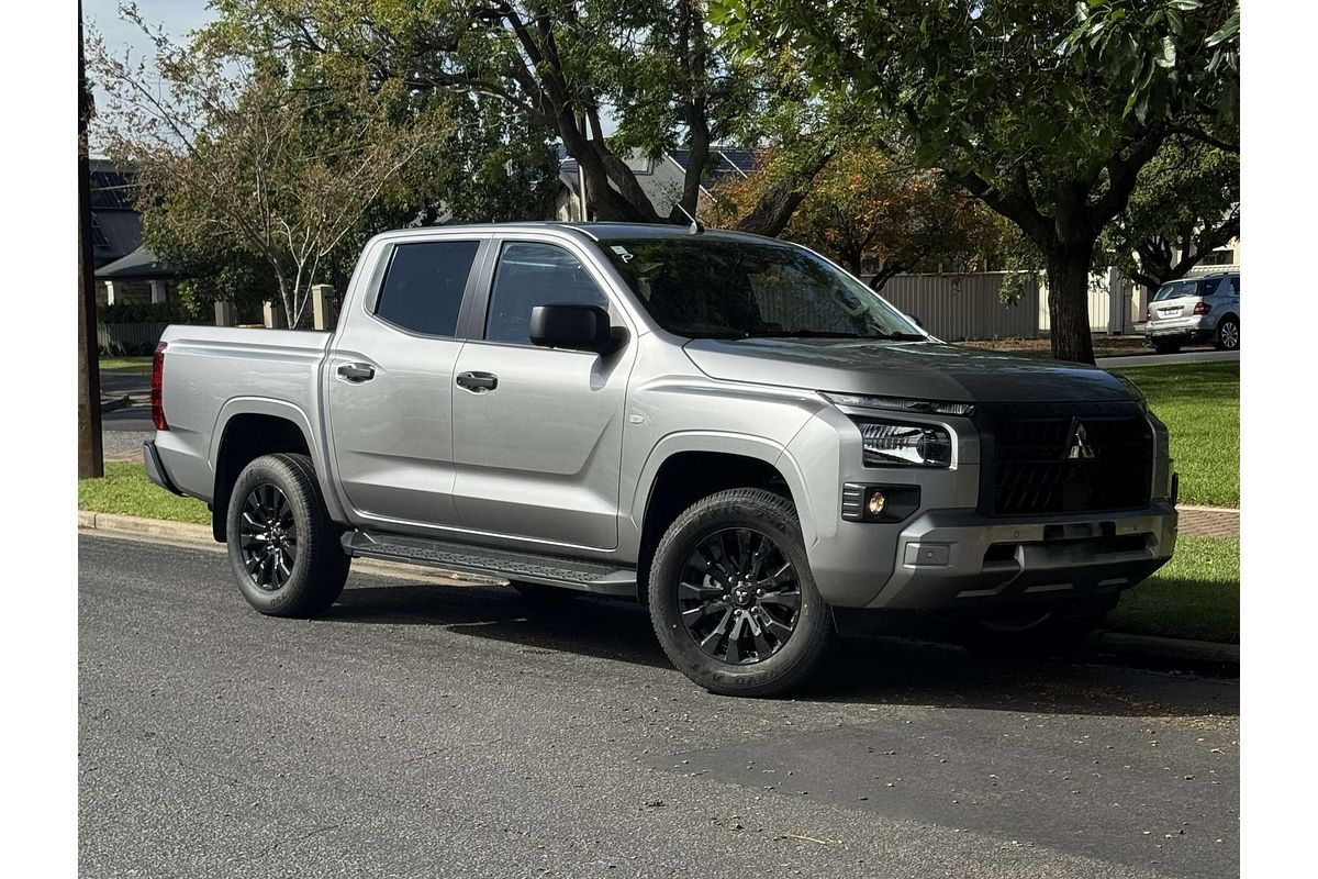 2025 Mitsubishi Triton GLX+ MV 4X4