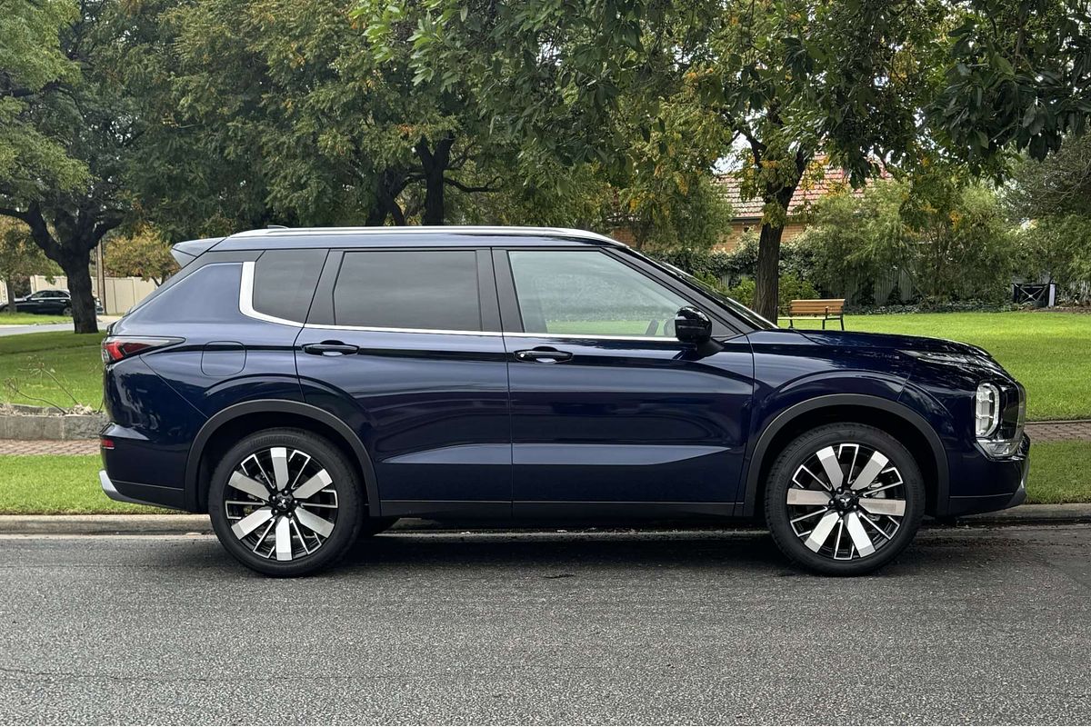2025 Mitsubishi Outlander Aspire ZM
