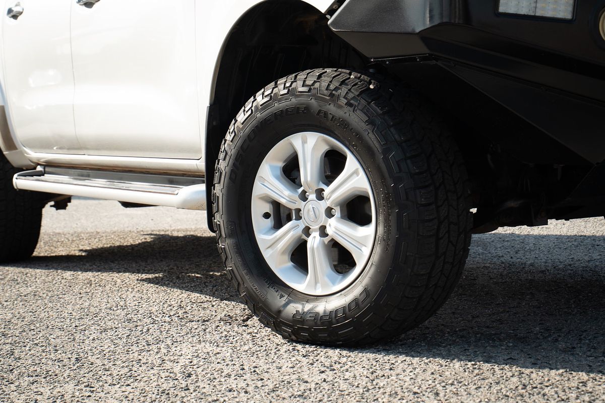2015 Nissan Navara ST D23 4X4