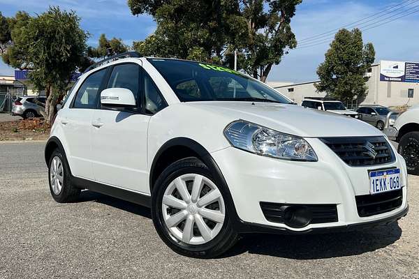 2014 Suzuki SX4 Crossover Navigator GYA