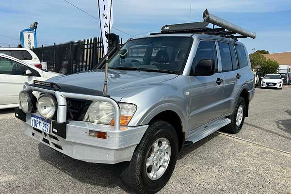 2004 Mitsubishi Pajero GLX NP