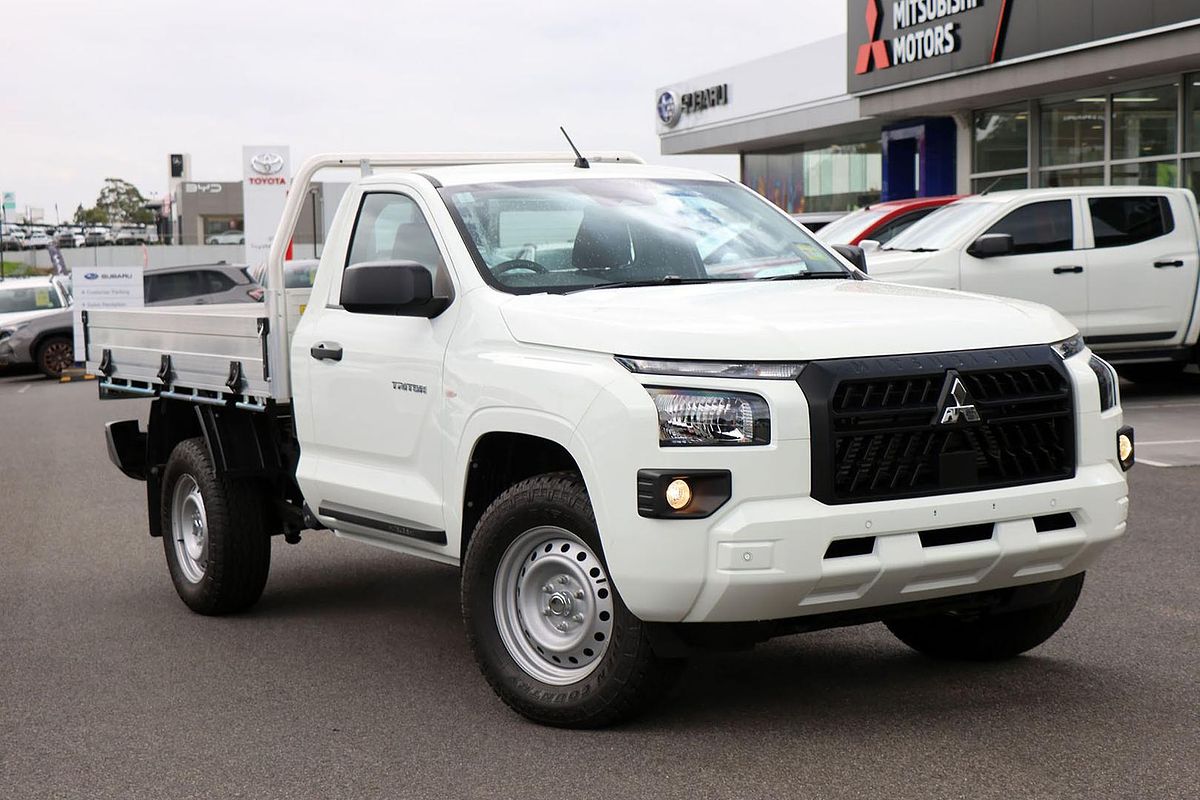 2025 Mitsubishi Triton GLX MV 4X4