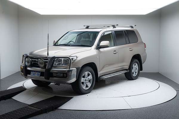 2011 Toyota Landcruiser Sahara VDJ200R
