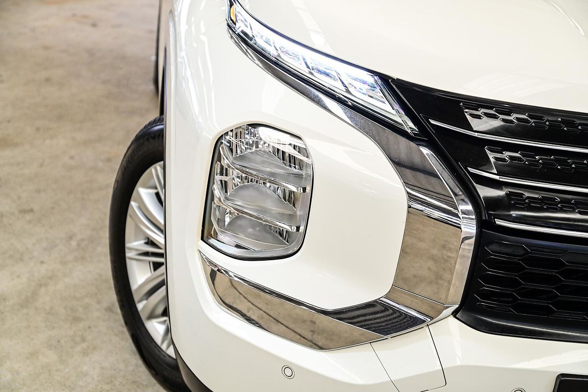 2021 Mitsubishi Outlander ES ZM