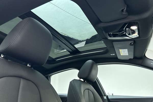 2021 BMW 2 Series 220i M Sport F44 thumb-14