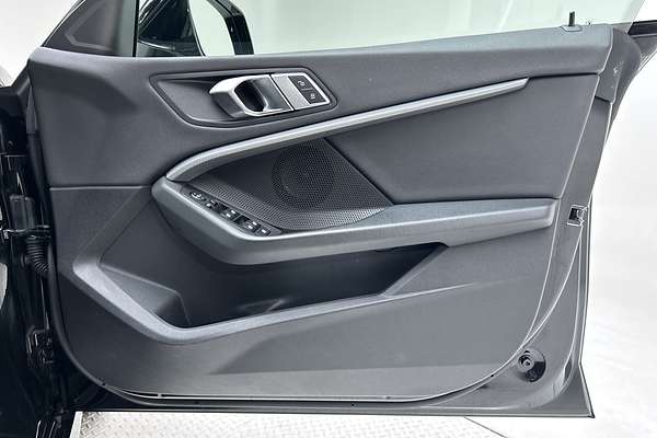 2021 BMW 2 Series 220i M Sport F44 thumb-18