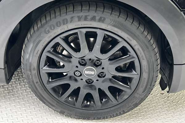 2020 MINI Hatch Cooper F55 LCI thumb-9