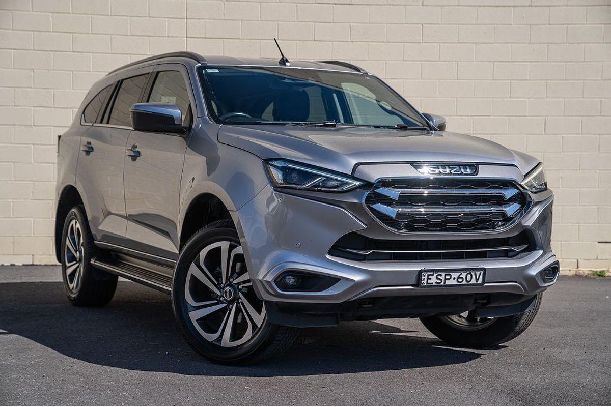 2021 Isuzu MU-X LS-T