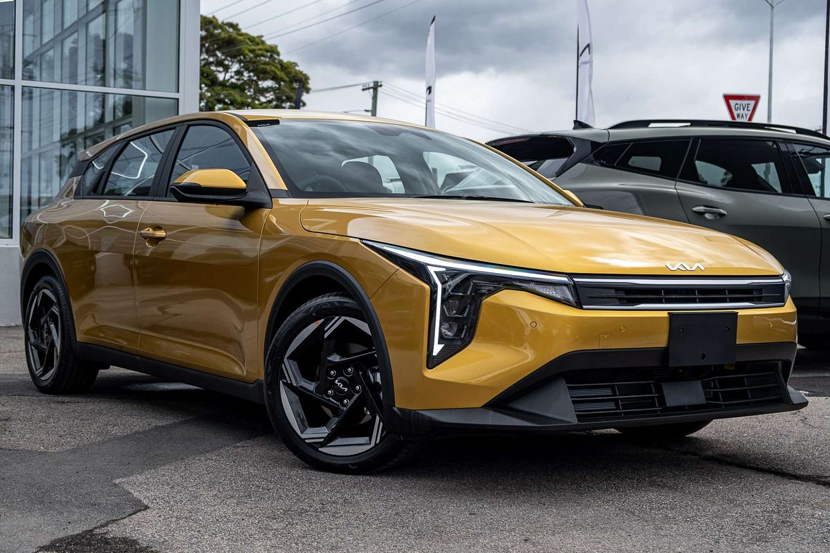 2025 Kia K4 Sport CL4m