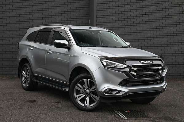 2024 Isuzu MU-X LS-T