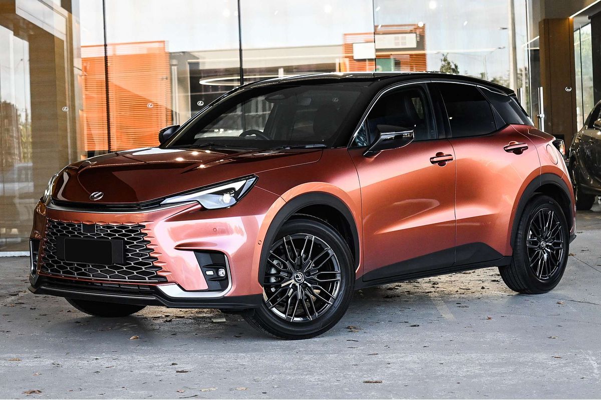 2023 Lexus LBX Sports Luxury MAYH10R