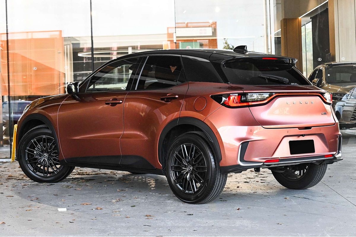 2023 Lexus LBX Sports Luxury MAYH10R