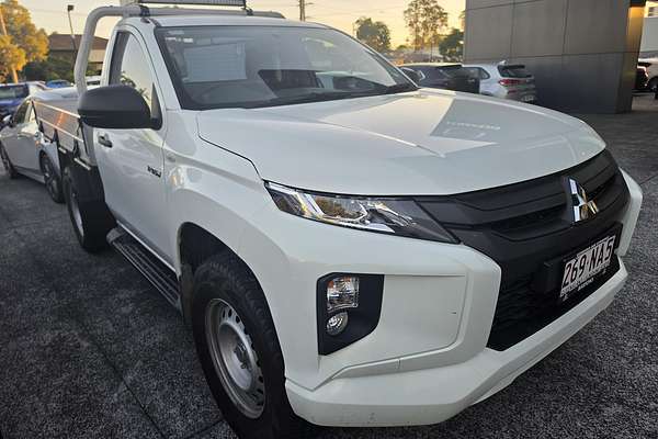 2023 Mitsubishi Triton GLX MR 4X4