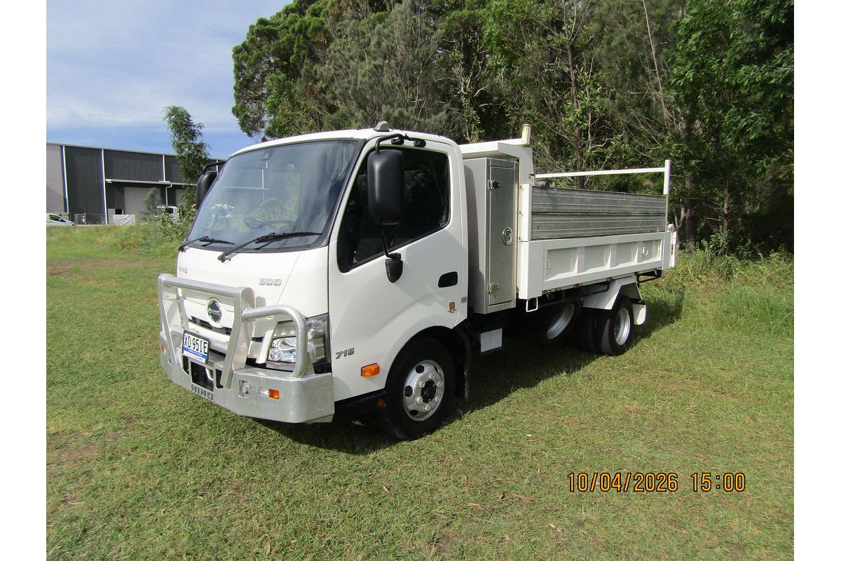 2022 Hino 300 Series 716