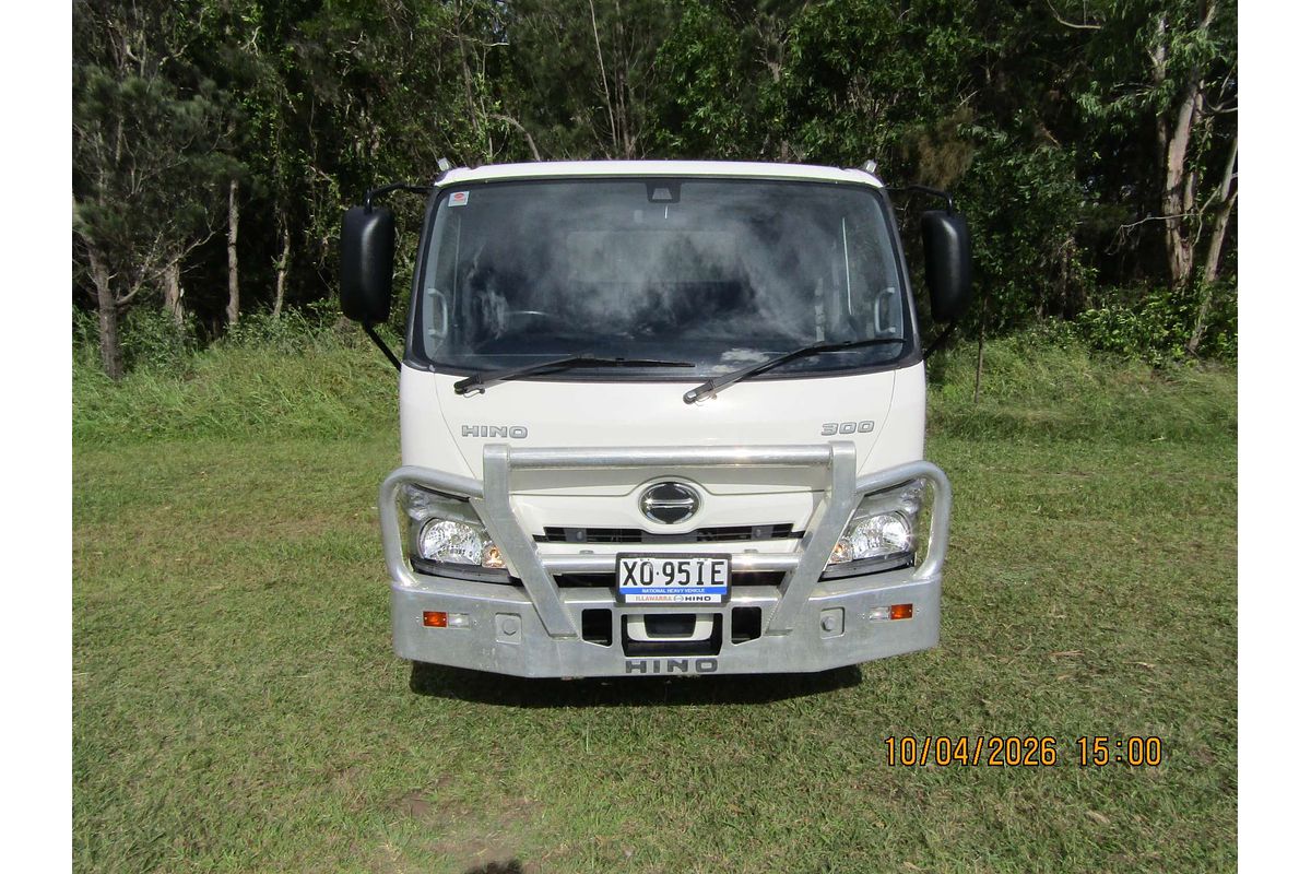 2022 Hino 300 Series 716