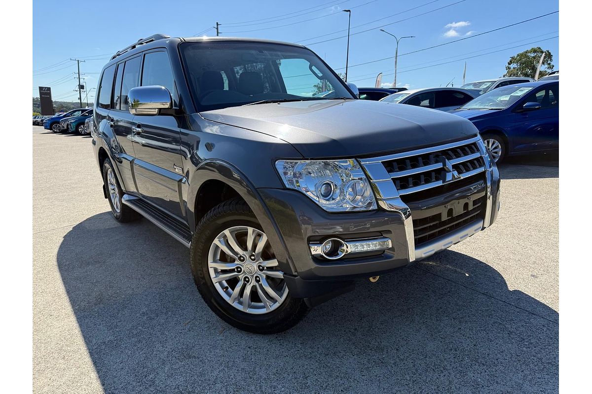2015 Mitsubishi Pajero GLX NX