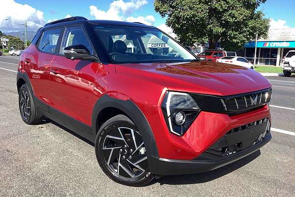 2025 Mahindra XUV3XO AX7L