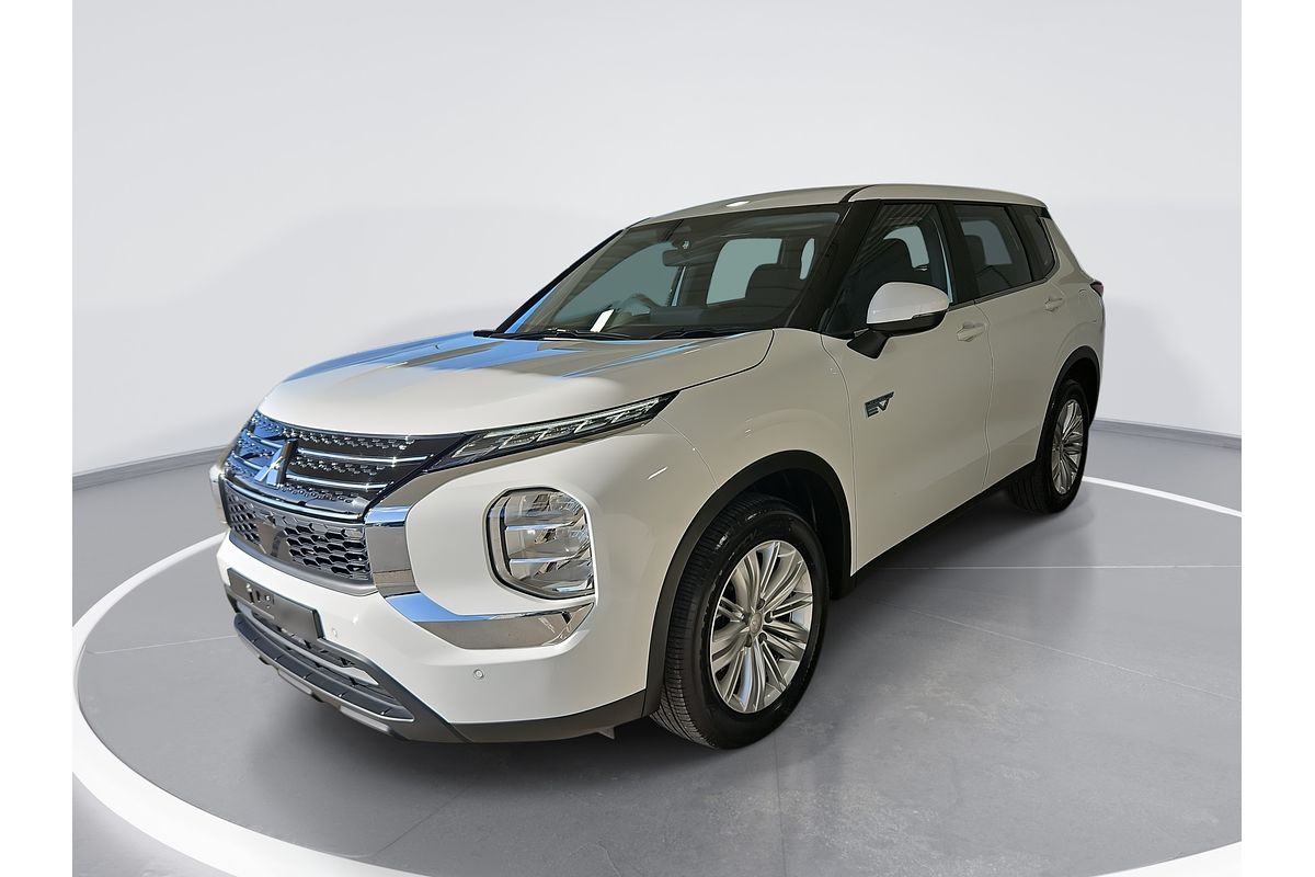 2024 Mitsubishi Outlander PHEV ES ZM
