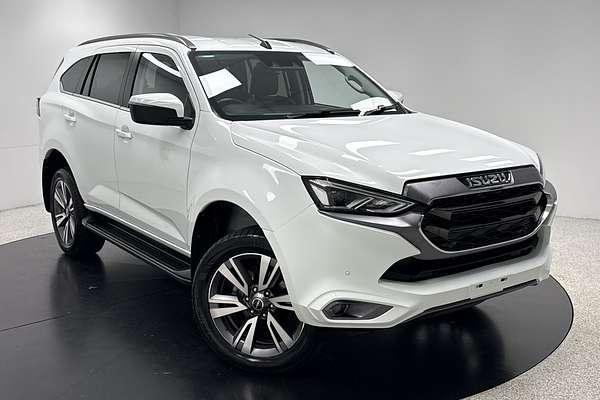 2023 Isuzu MU-X LS-T